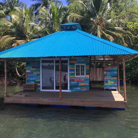 El Toucan Loco Floating Lodges Tierra Oscura Exterior photo