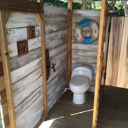 El Toucan Loco Floating Lodges Tierra Oscura Exterior photo